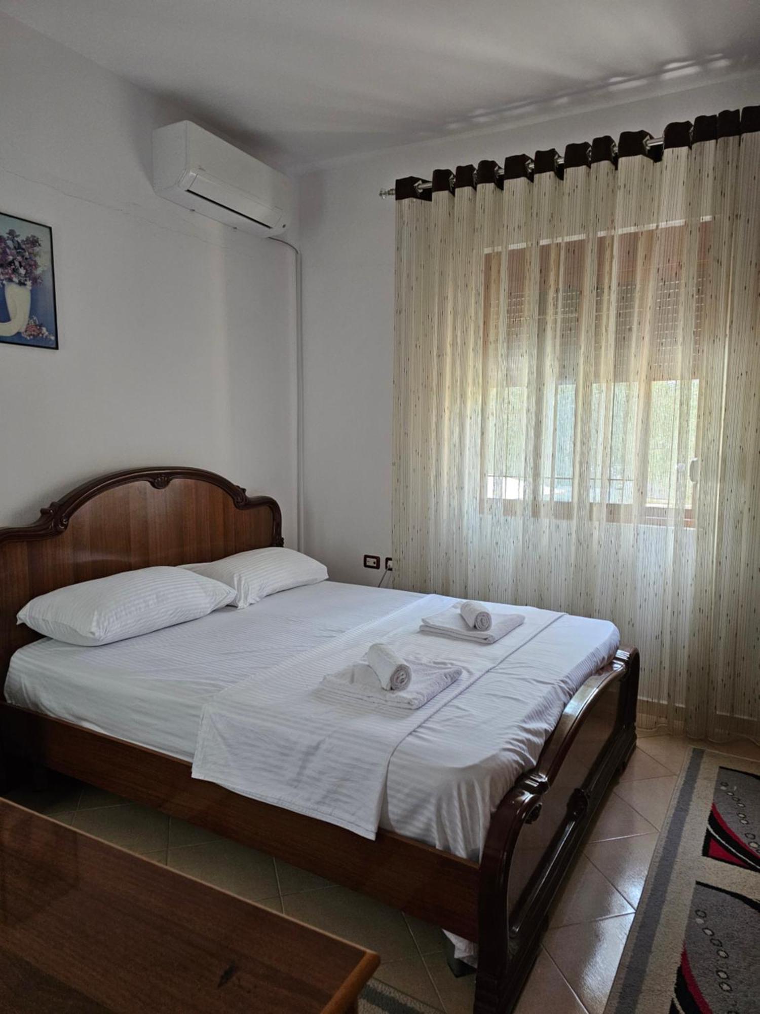 Guesthouse Iljaz Berat Exterior photo